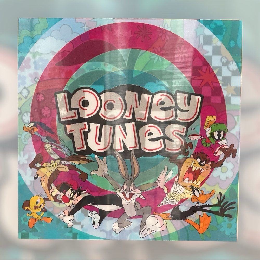 Looney Tunes x 🍎 hi Peach Layne collab NIB Spa package